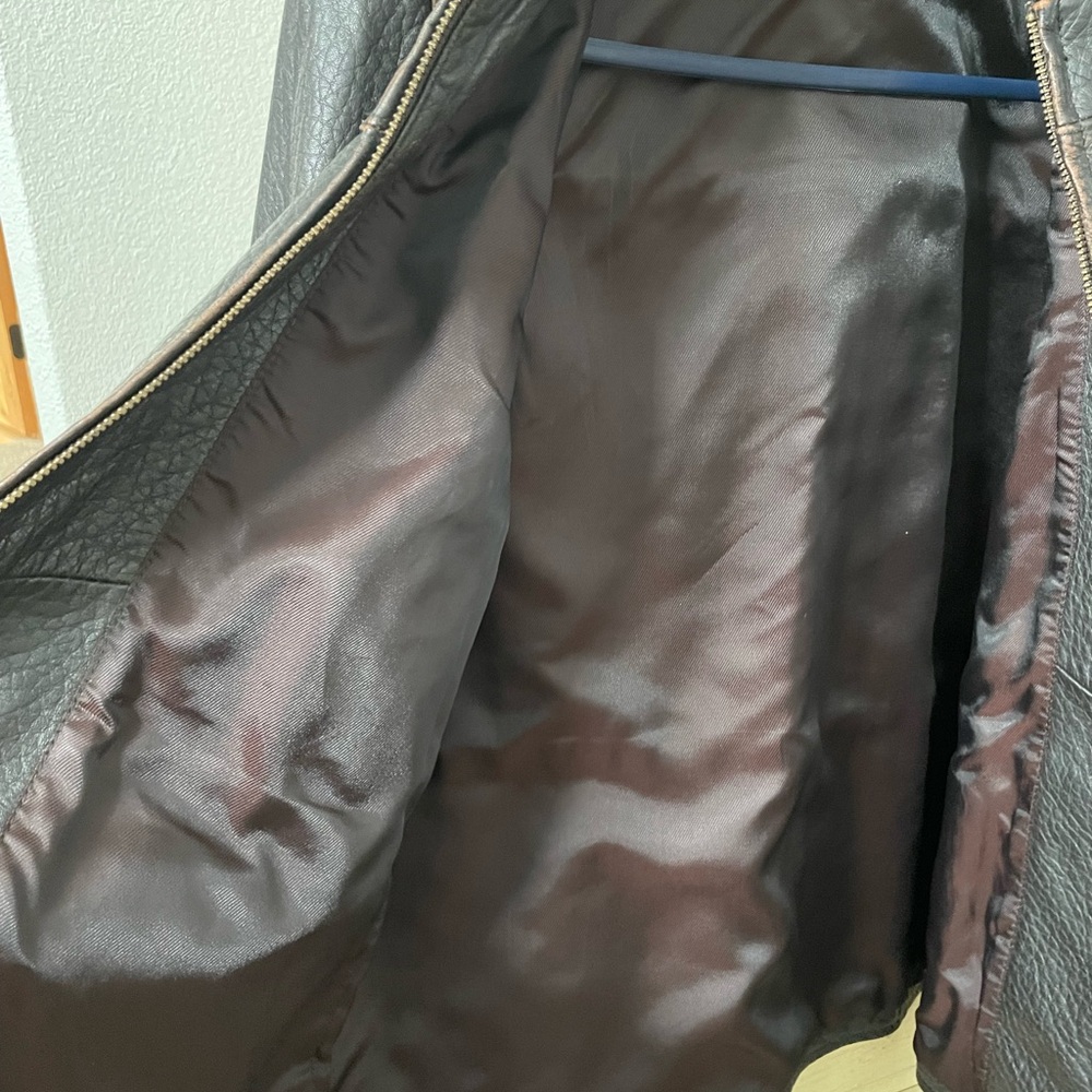 The Territory Ahead 100% Hooded Leather Jacket - Picture 3 of 4